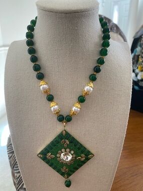 Emerald Bead Necklace with Gold-Tone Accents and Green Pendant